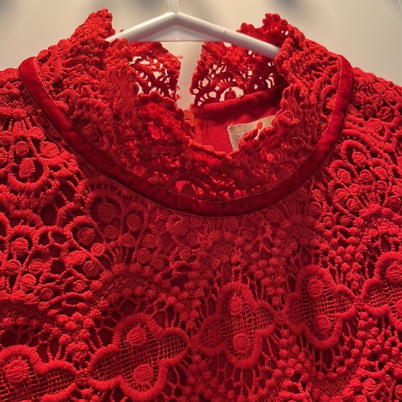 Lace bell sleeves mini dress - Picture 6 of 12